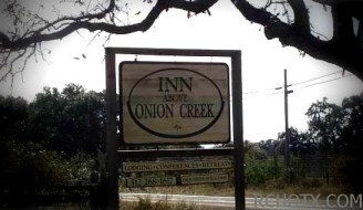 Inn Above Onion Creek | RCHOTX